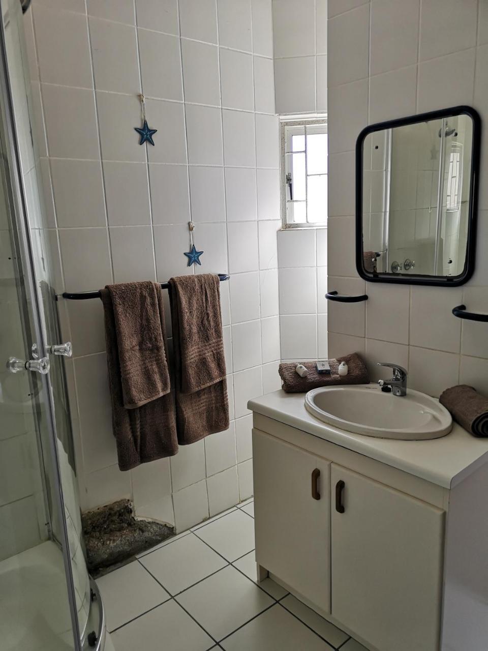 Starfish Guesthouse Людериц Экстерьер фото