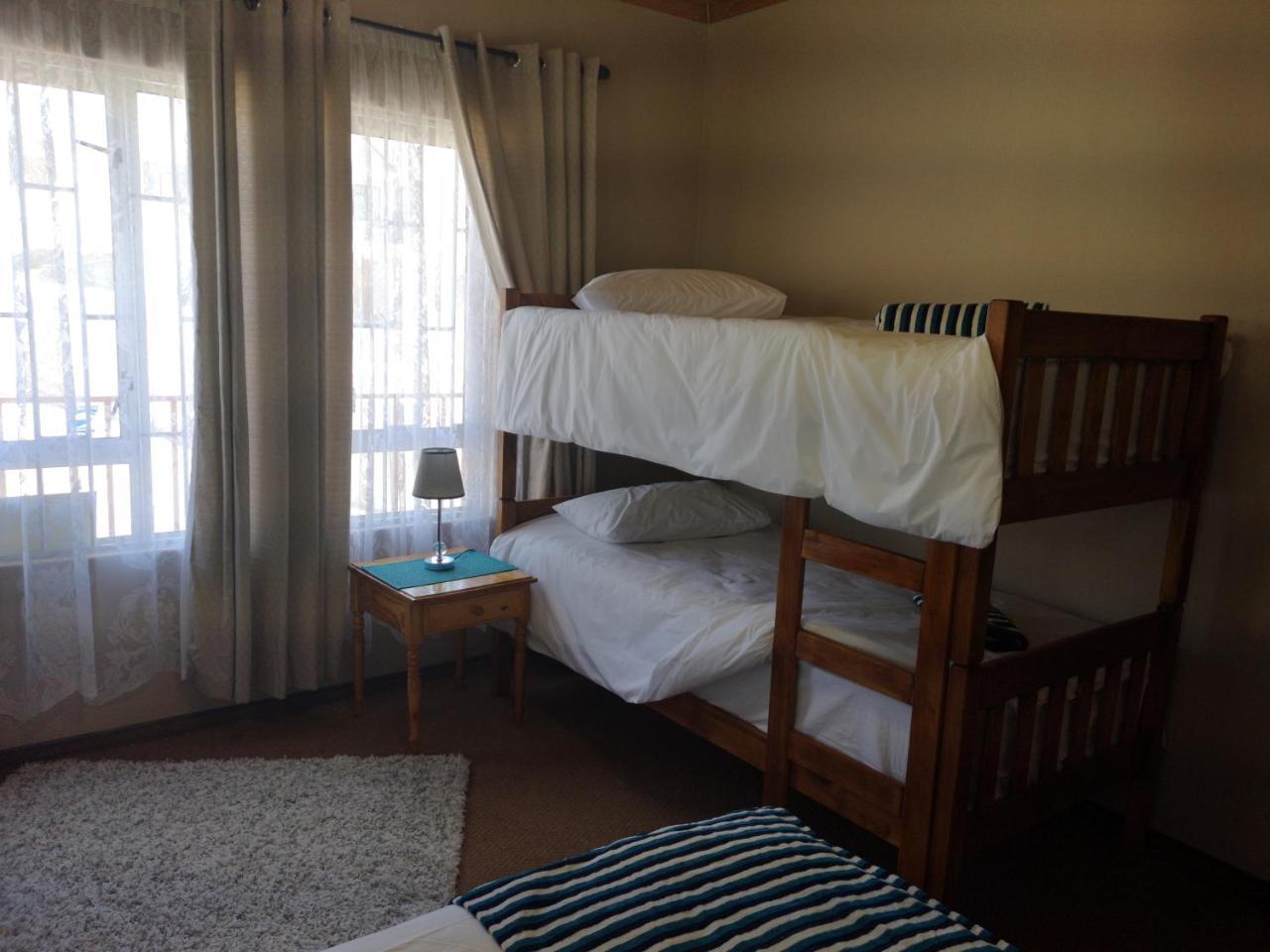 Starfish Guesthouse Людериц Экстерьер фото